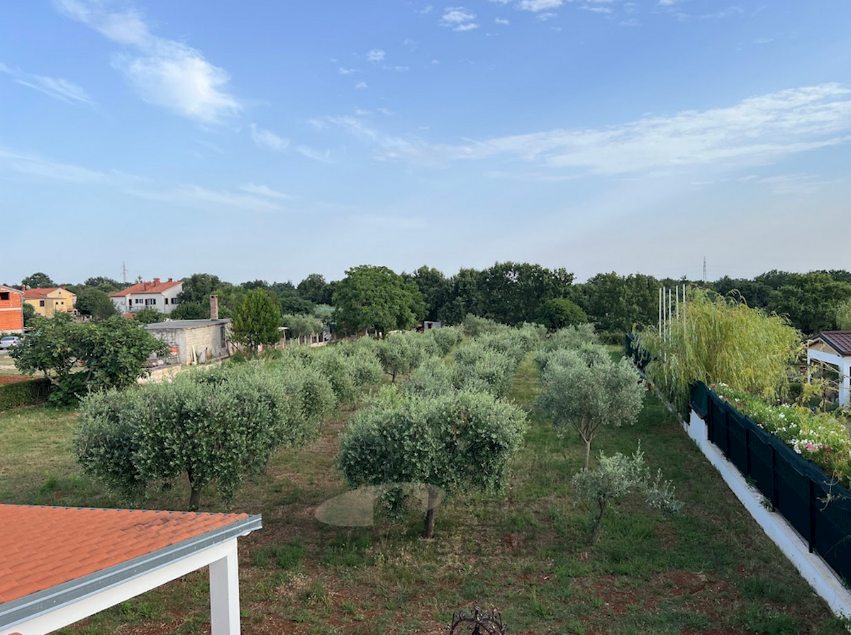 Parenzo, casa e terreno edificabile