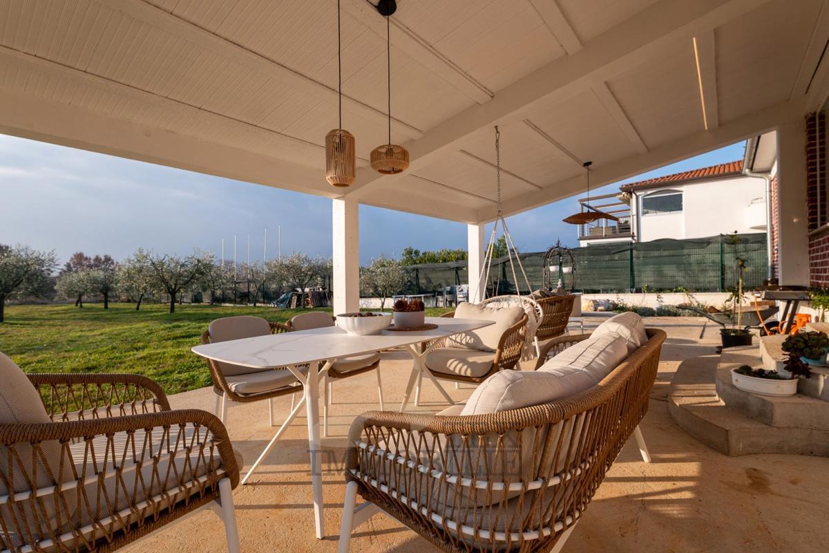 Parenzo, casa e terreno edificabile