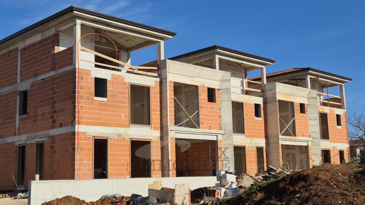 Moderna casa a schiera situata nella splendida Parenzo