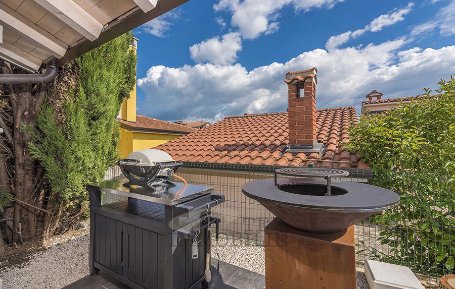 Una bella casa a un piano con piscina nei pressi di Parenzo