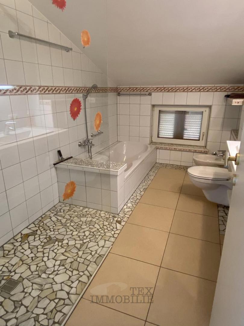 Casa Indipendente con Piscina e Vista Mare – Terreno 2.582 m²