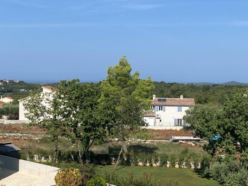 Casa Indipendente con Piscina e Vista Mare – Terreno 2.582 m²