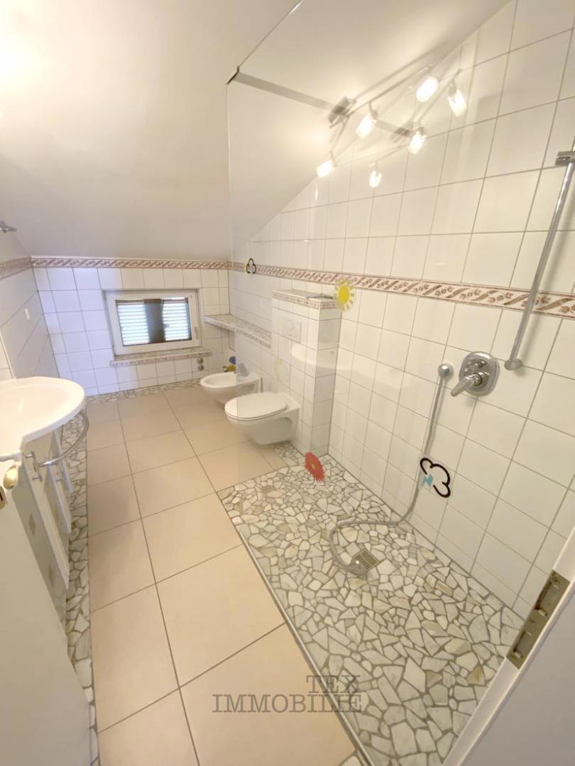 Casa Indipendente con Piscina e Vista Mare – Terreno 2.582 m²