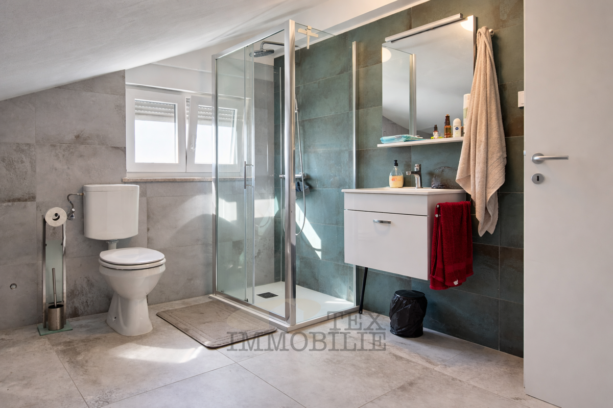 Bellissima casa vicino alla città di Parenzo