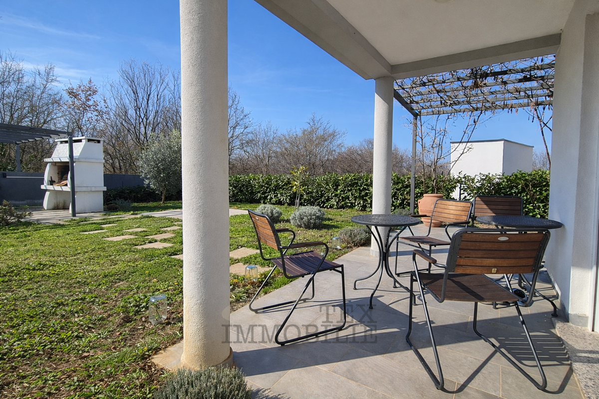 Bellissima casa vicino alla città di Parenzo