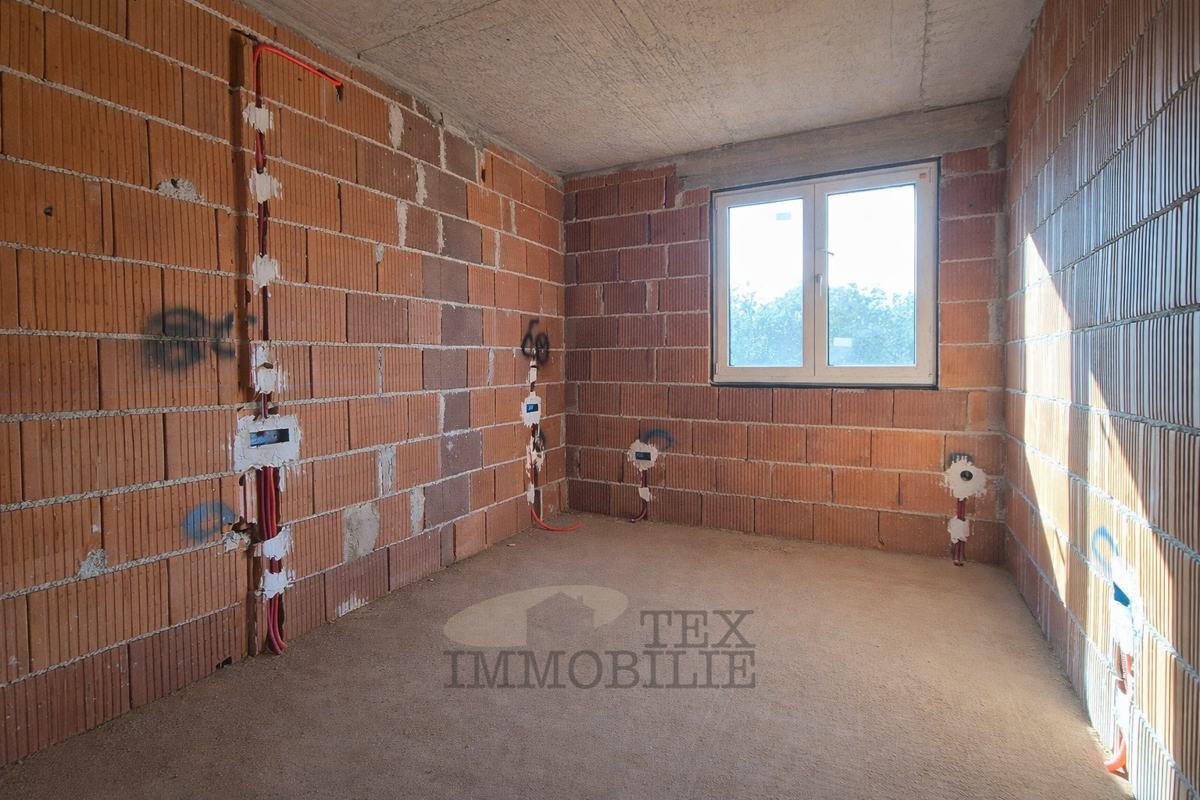 Wohnung mit Meerblick in der Nähe von Poreč – 78,23 m²