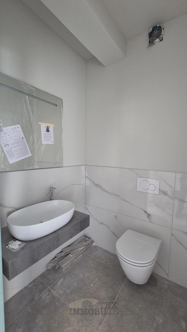 Nuovo appartamento vicino al mare e al centro di Parenzo 