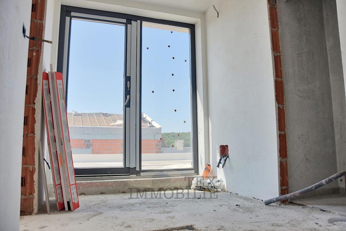 Bella villa moderna con piscina a Parenzo 