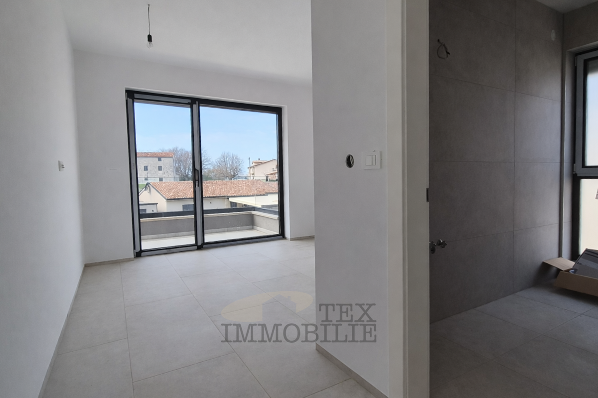 Bella villa moderna con piscina a Parenzo 