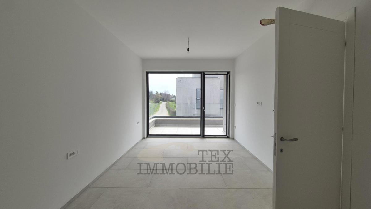 Bella villa moderna con piscina a Parenzo 