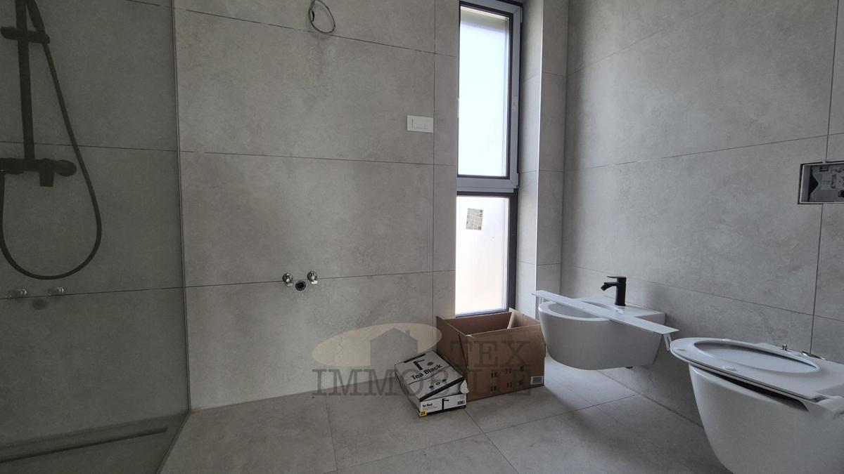 Bella villa moderna con piscina a Parenzo 