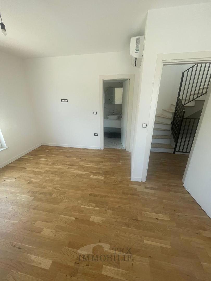 Casa a 7.7 km da Parenzo, 152 m2