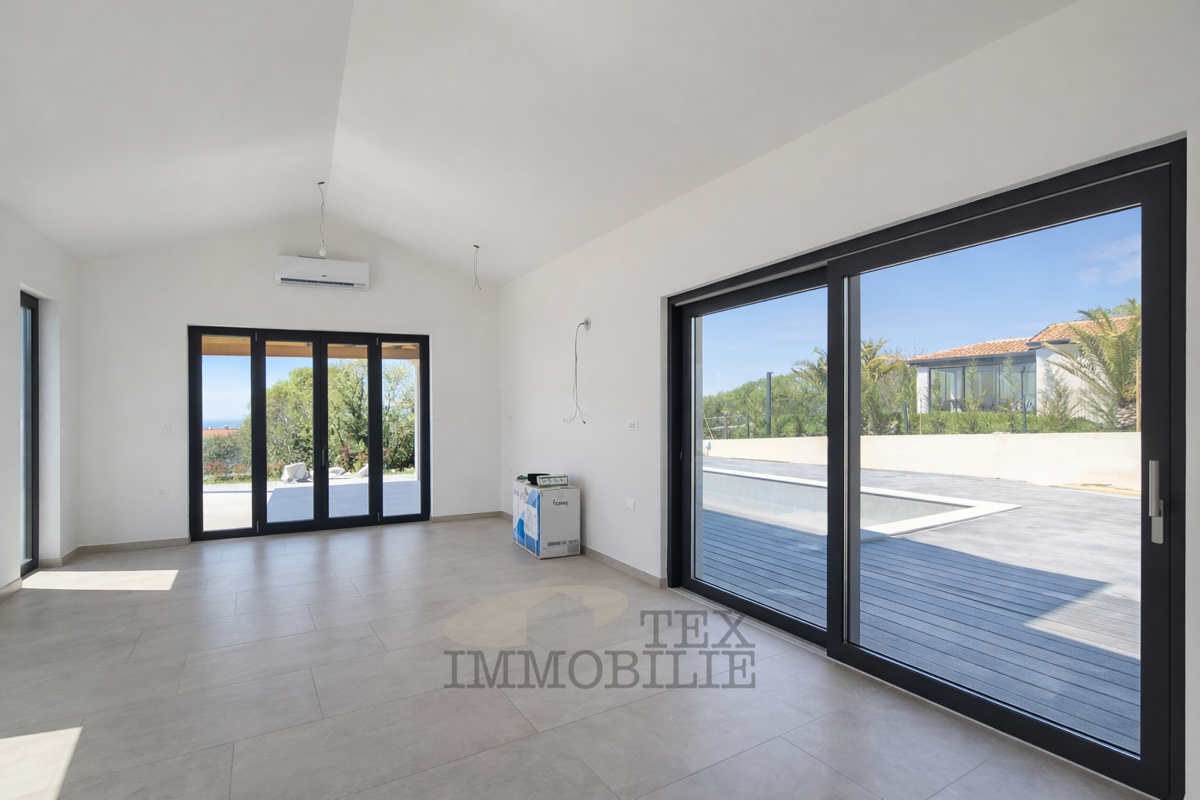 Villa moderna con piscina vicino a Parenzo 