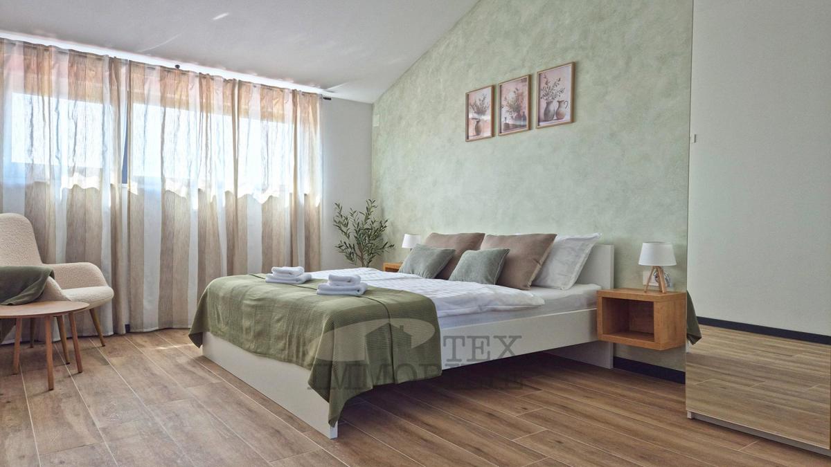 Parenzo, Villa con piscina a 5 km dal mare