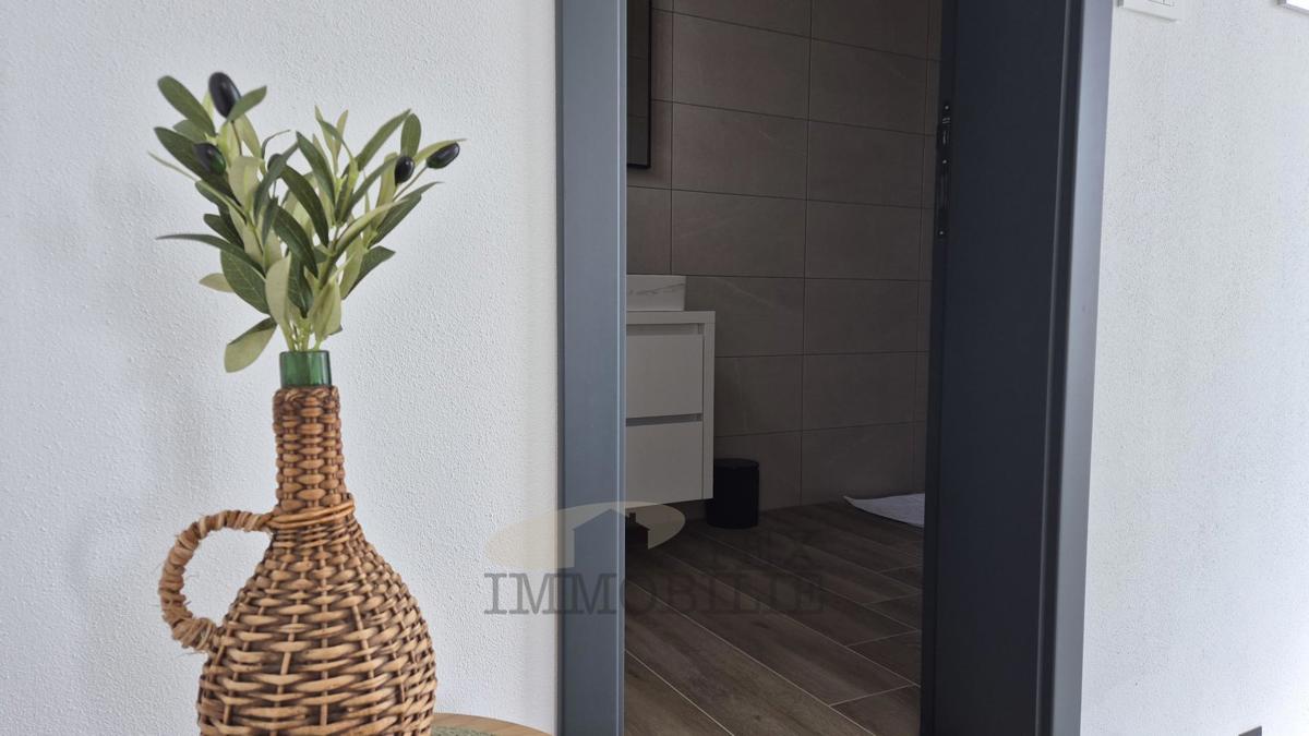 Parenzo, Villa con piscina a 5 km dal mare