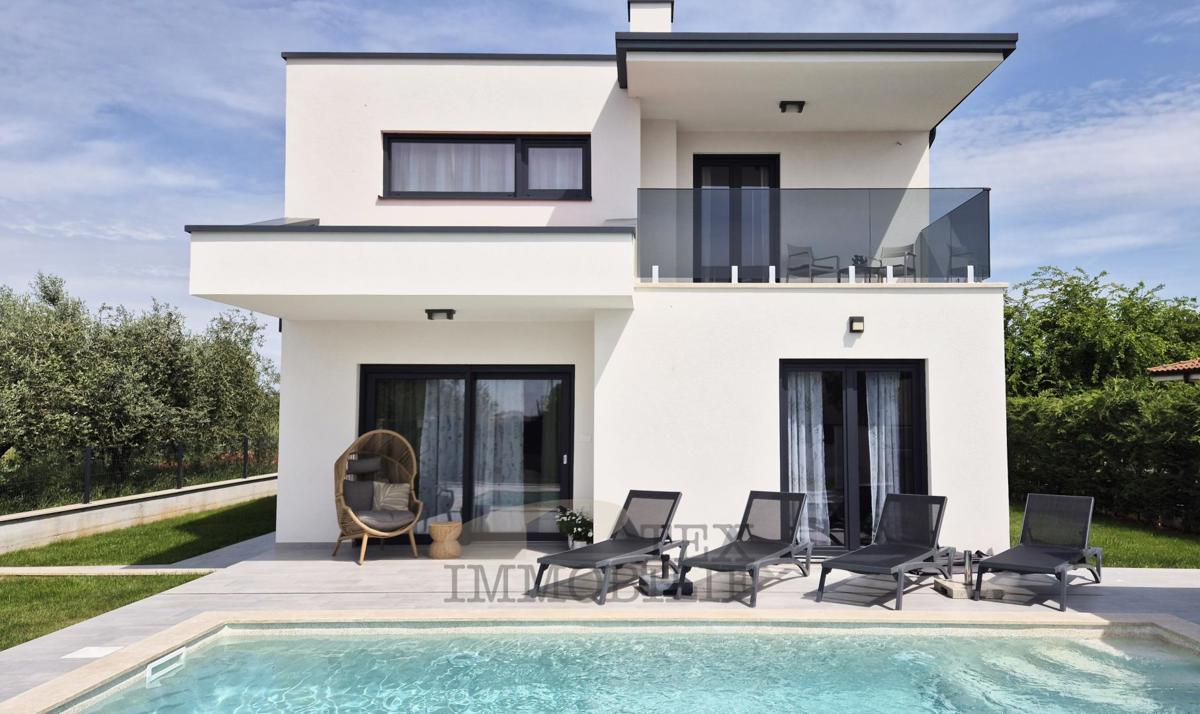 Parenzo, Villa con piscina a 5 km dal mare