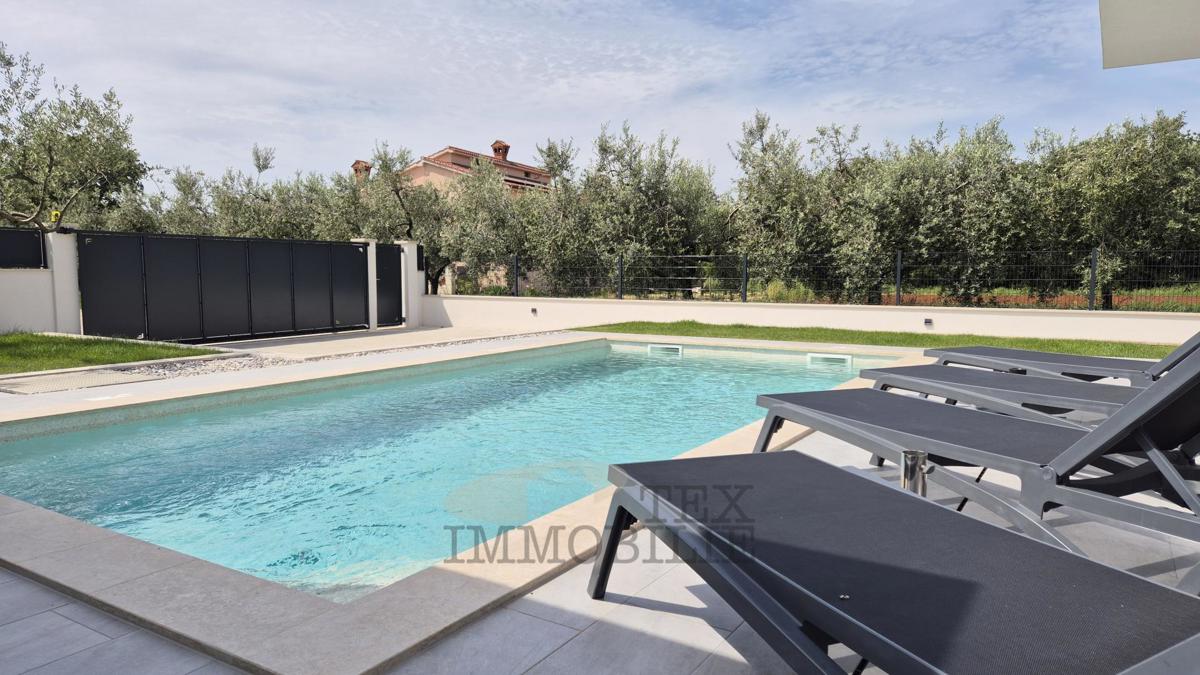Parenzo, Villa con piscina a 5 km dal mare