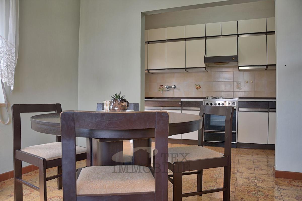 Casa Spaziosa con Ampio Terreno – a 400 m dal Mare a Funtana