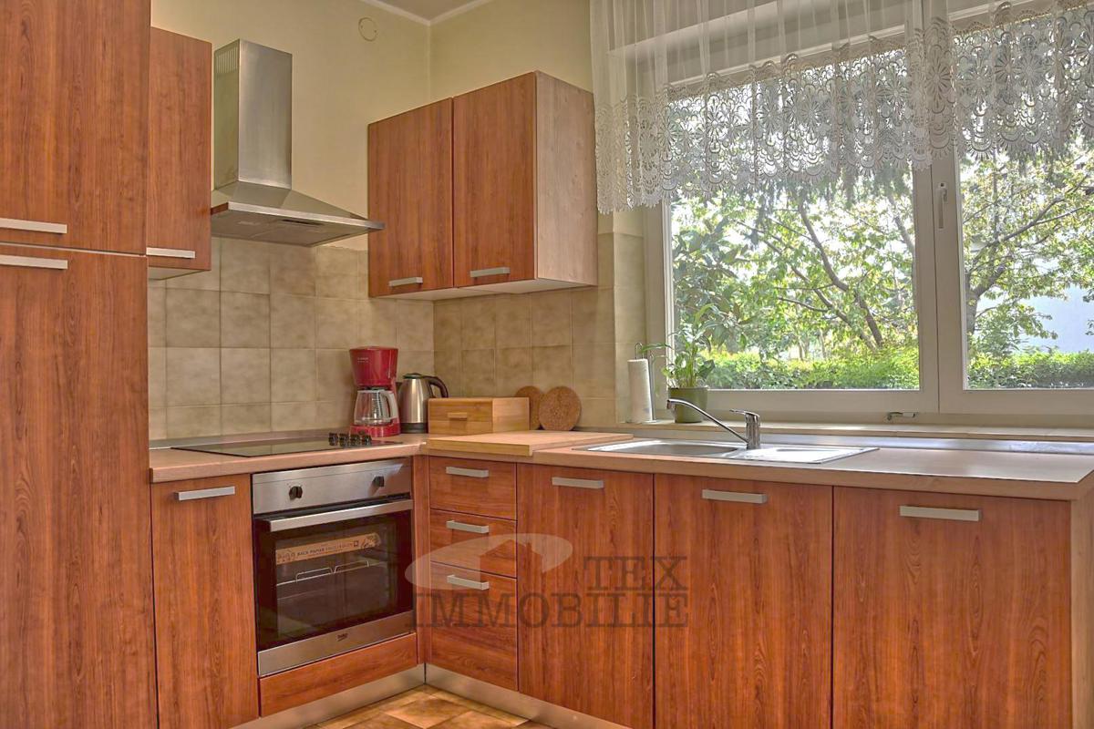 Casa Spaziosa con Ampio Terreno – a 400 m dal Mare a Funtana