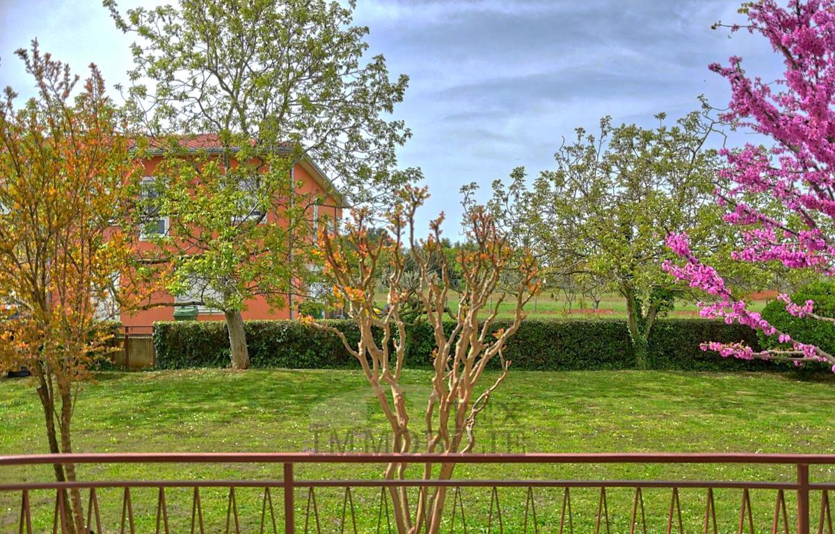 Casa Spaziosa con Ampio Terreno – a 400 m dal Mare a Funtana