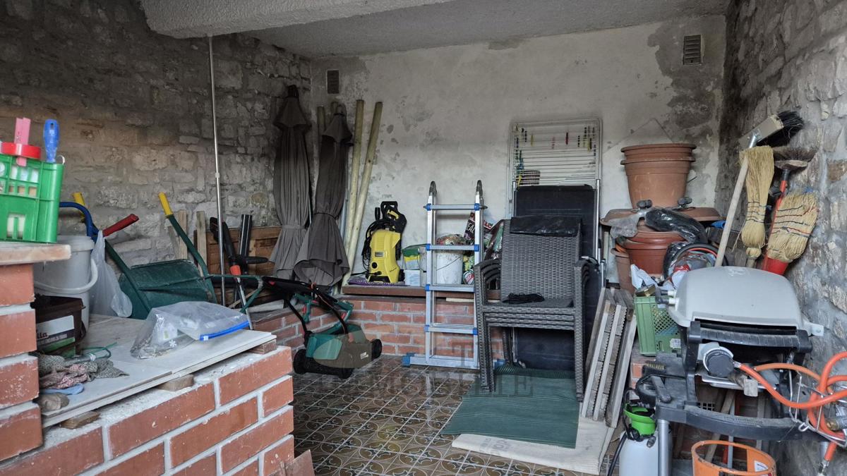 Motovun – Affascinante Casa in Pietra con Terrazza e Vista Panoramica