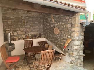 Motovun – Affascinante Casa in Pietra con Terrazza e Vista Panoramica