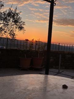 Motovun – Affascinante Casa in Pietra con Terrazza e Vista Panoramica