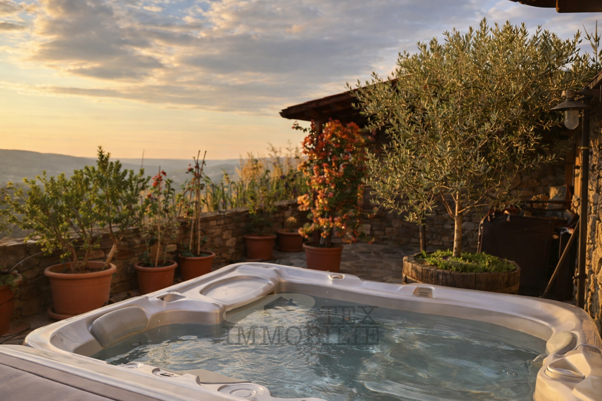 Motovun – Affascinante Casa in Pietra con Terrazza e Vista Panoramica