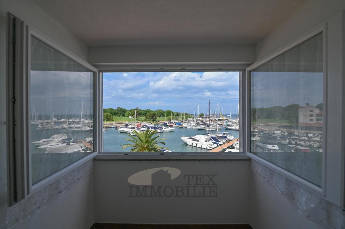 Appartamento con Vista Mare Mozzafiato ed Unica