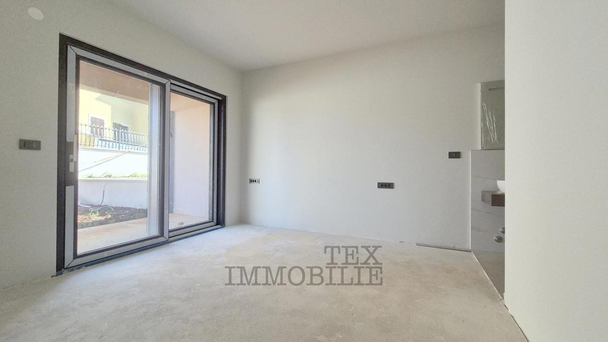 Nuovo appartamento vicino al mare e al centro di Parenzo 