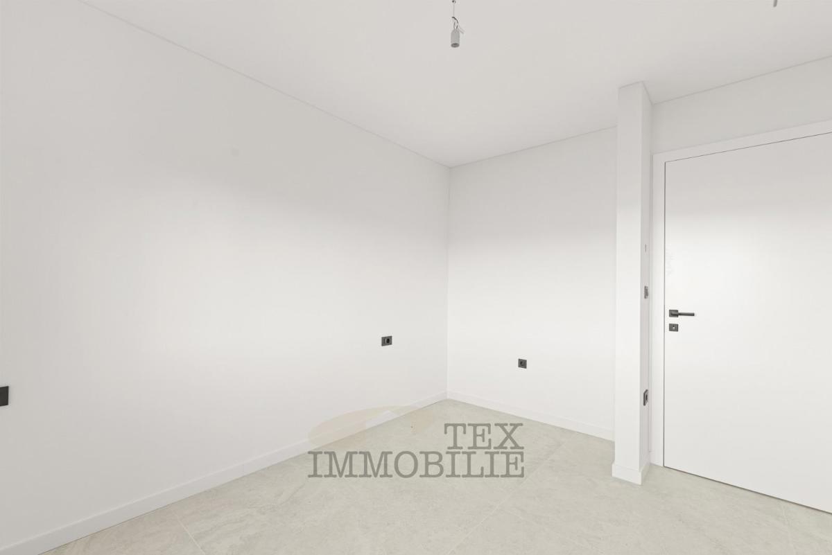 Nuovo appartamento vicino al mare e al centro di Parenzo 