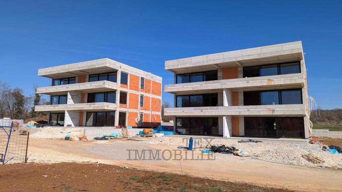 Nuovo appartamento vicino al mare e al centro di Parenzo 