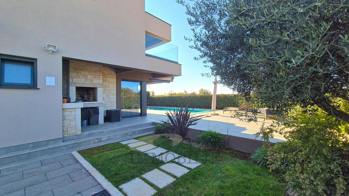 Una villa unica di architettura superiore a Parenzo