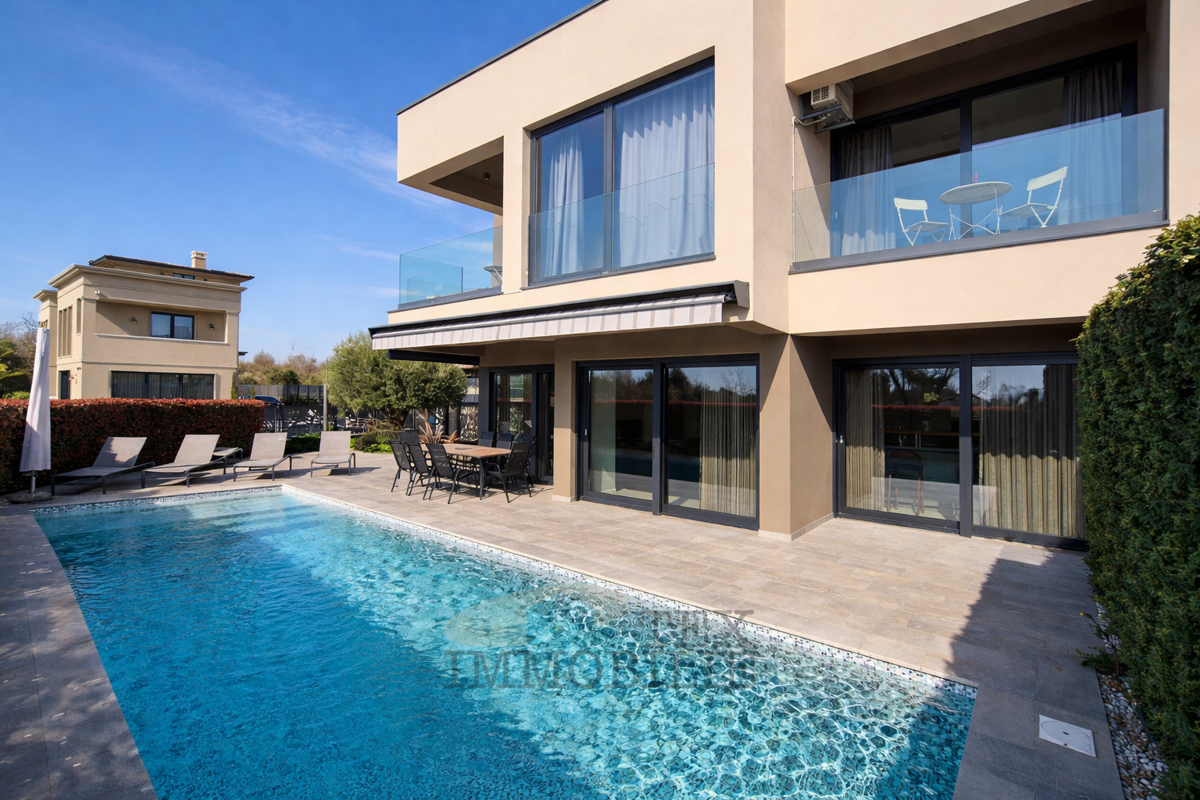 Una villa unica di architettura superiore a Parenzo