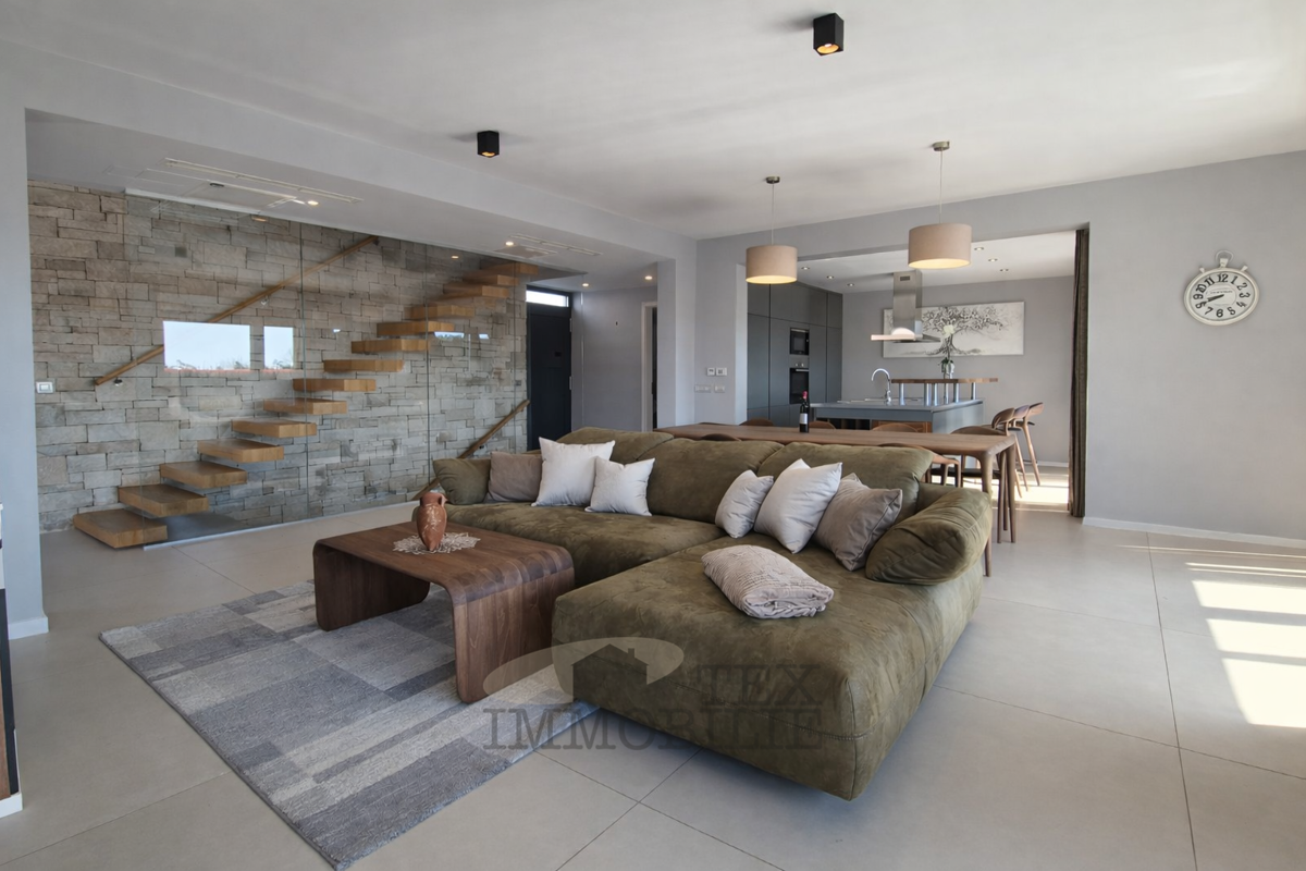 Una villa unica di architettura superiore a Parenzo