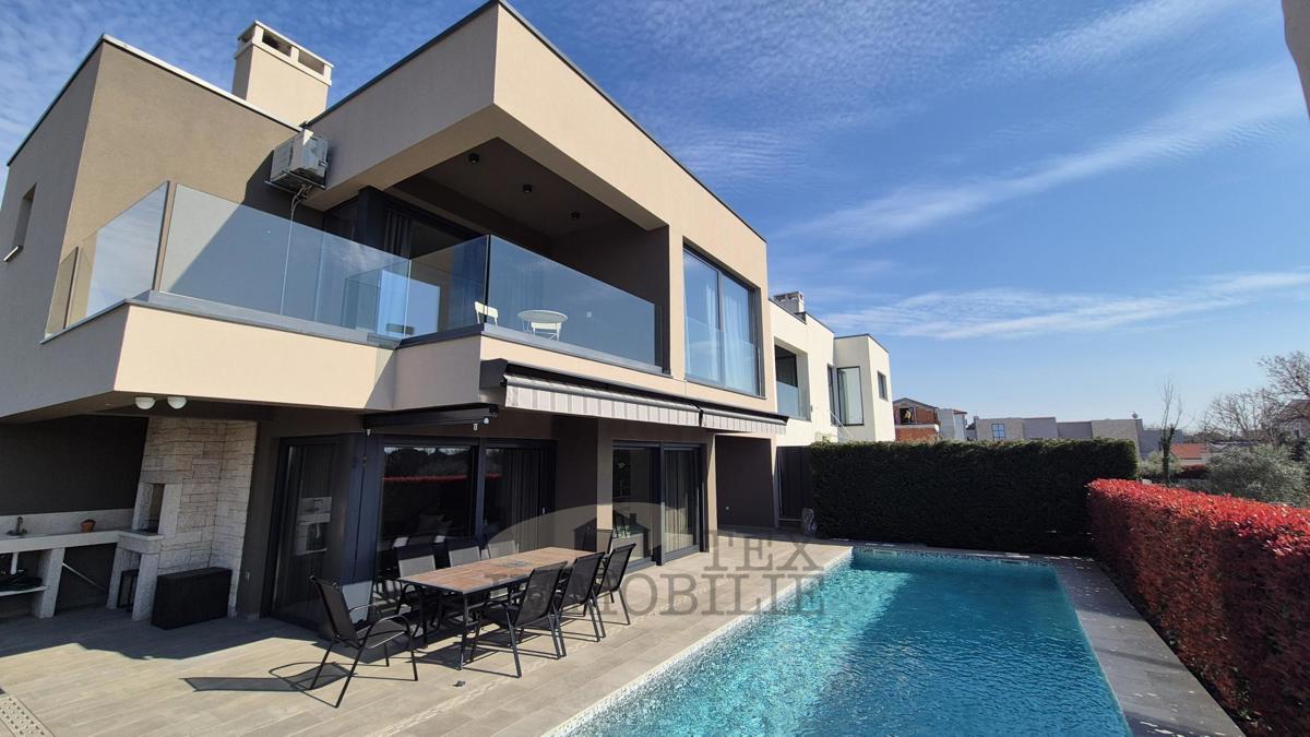 Una villa unica di architettura superiore a Parenzo