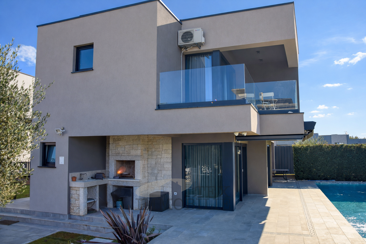 Una villa unica di architettura superiore a Parenzo