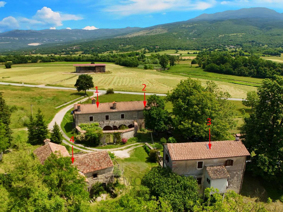 Autentico borgo istriano con potenziale illimitato