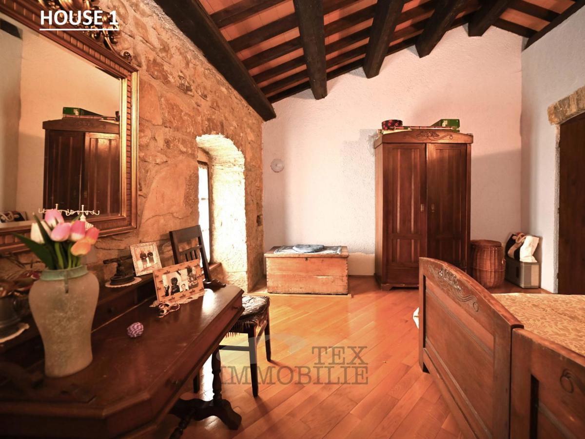 Autentico borgo istriano con potenziale illimitato