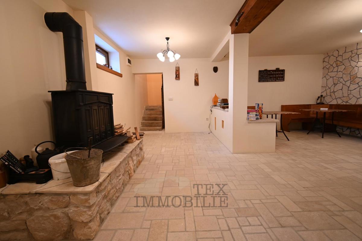 Casa spaziosa con annesso e ampio giardino – a 6 km da Parenzo