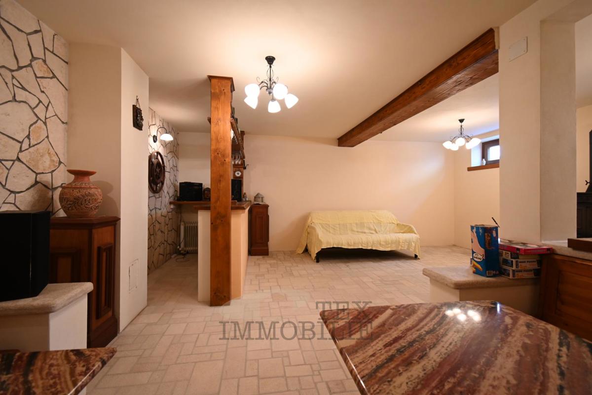 Casa spaziosa con annesso e ampio giardino – a 6 km da Parenzo