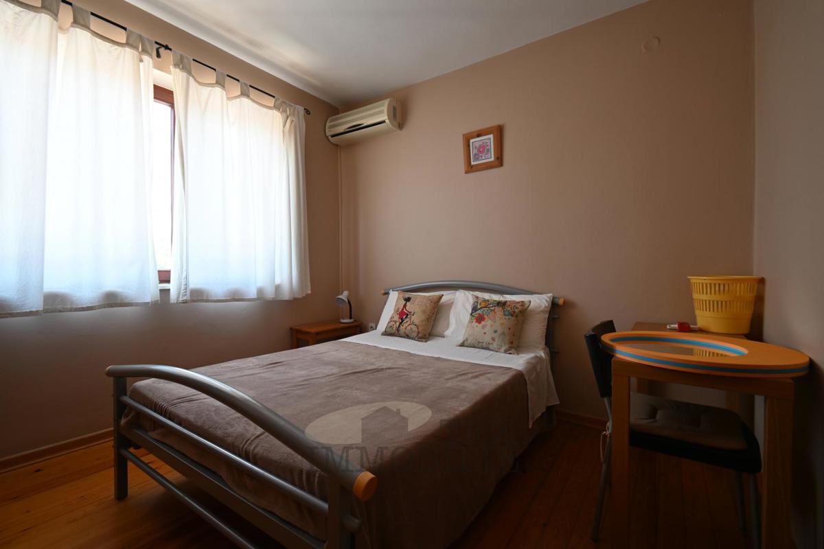 Casa spaziosa con annesso e ampio giardino – a 6 km da Parenzo