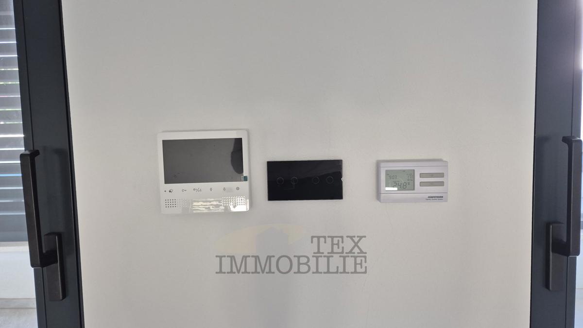 Nuovo appartamento moderno a centro Parenzo