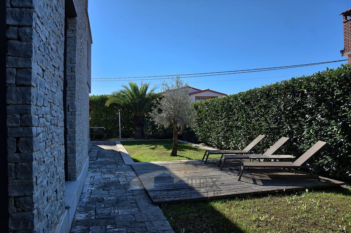 Parenzo - Spaziosa villa moderna a 4 km dal mare