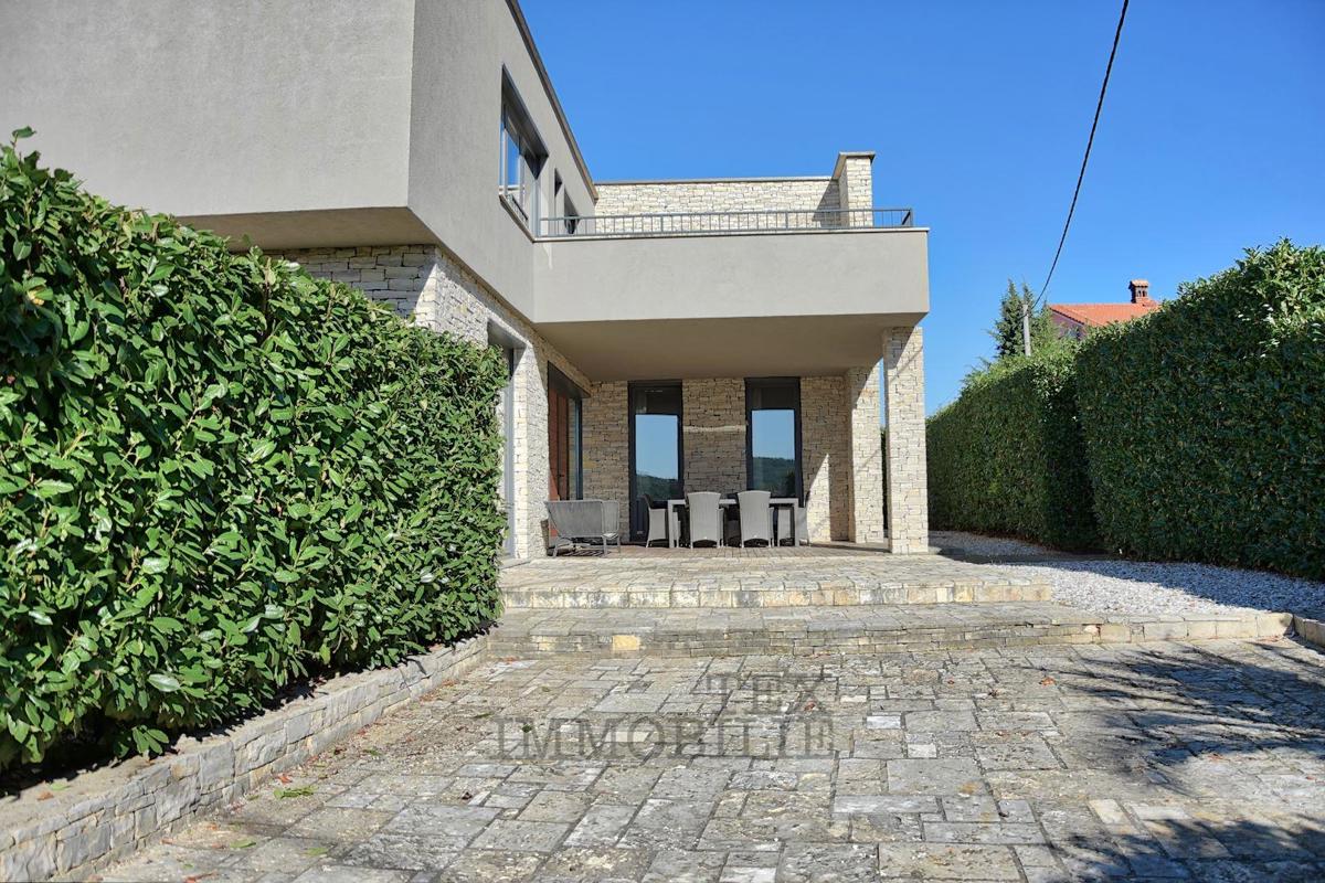 Parenzo - Spaziosa villa moderna a 4 km dal mare