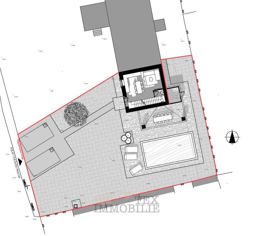 Bella casa in pietra ristrutturata con piscina in vendita