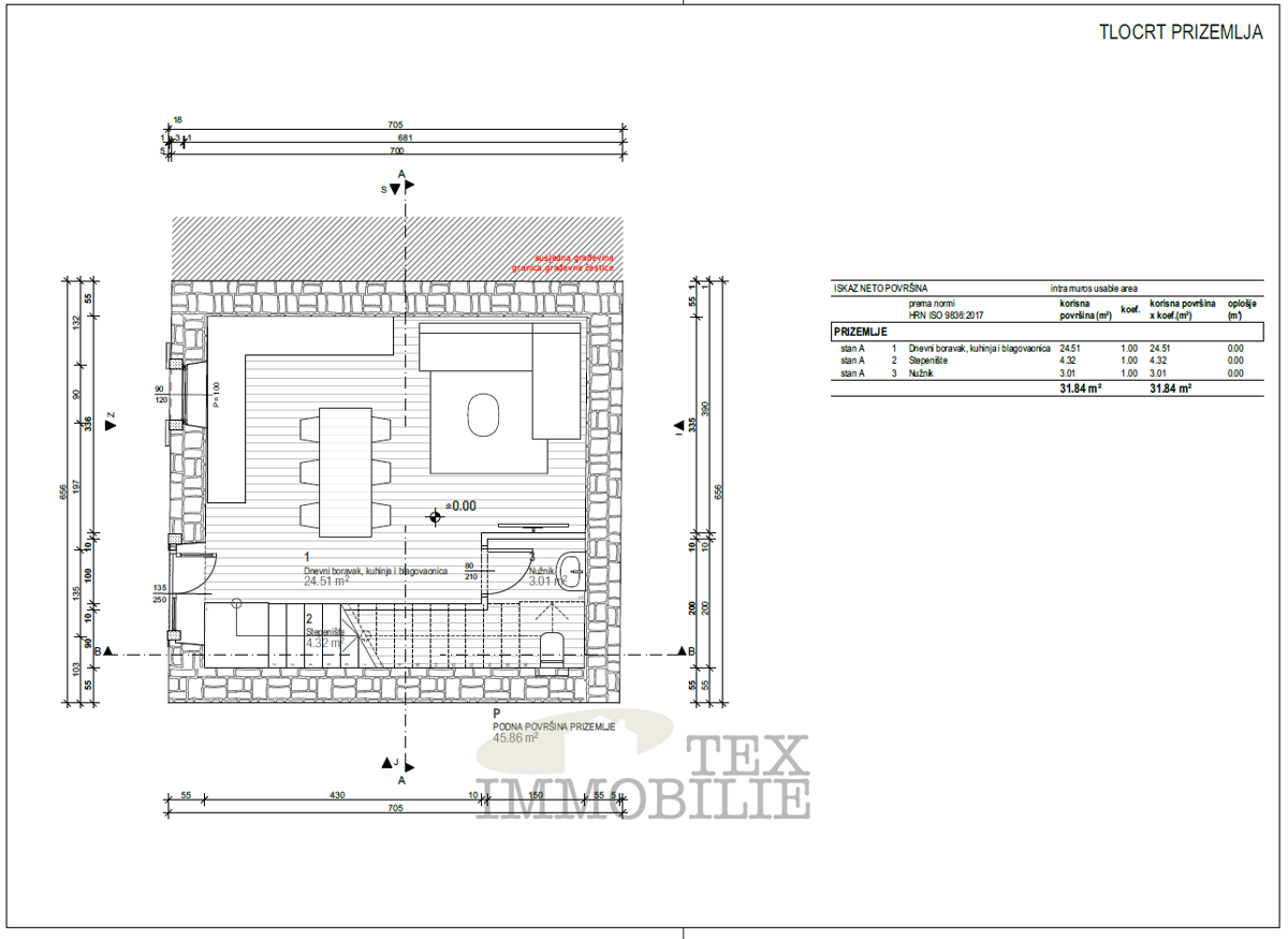 Bella casa in pietra ristrutturata con piscina in vendita