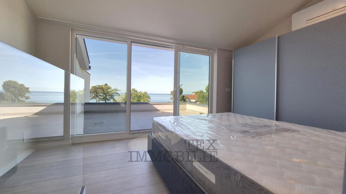 Ville residenziali a 70 m dal mare a Parenzo