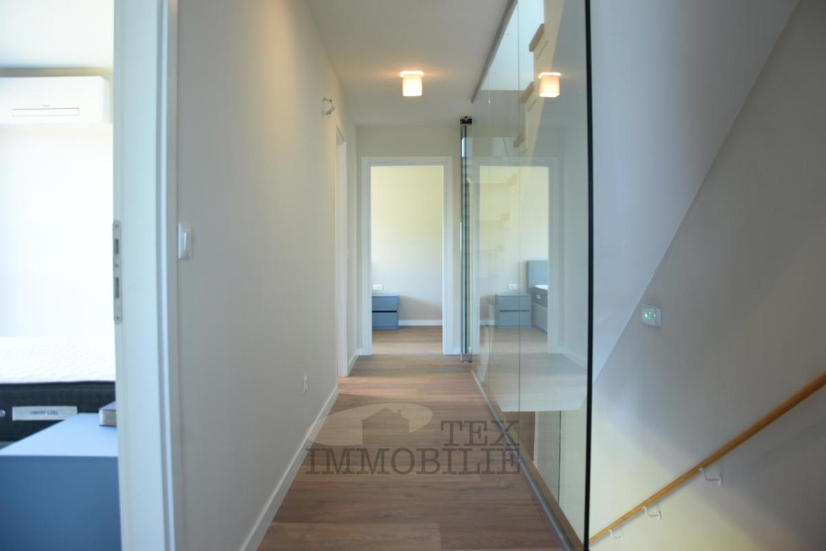 Ville residenziali a 70 m dal mare a Parenzo