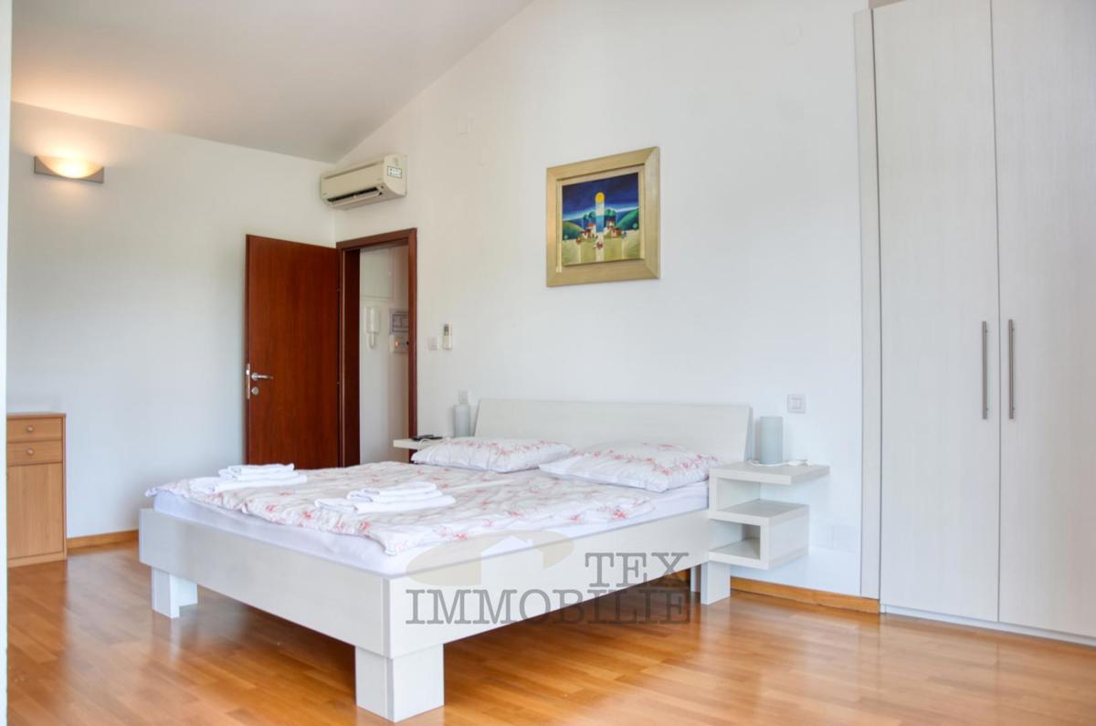 Villa in pietra con piscina in una zona tranquilla dell’Istria – 240 m²